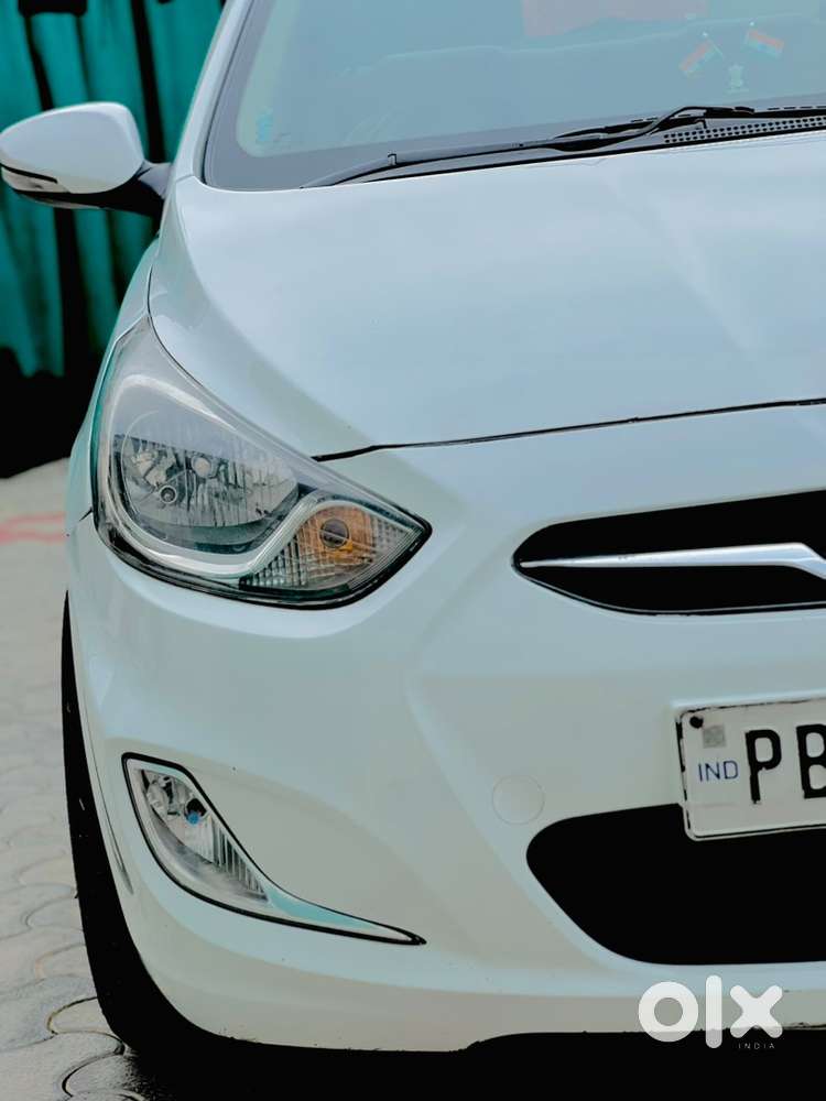 Hyundai Fluidic Verna 2012