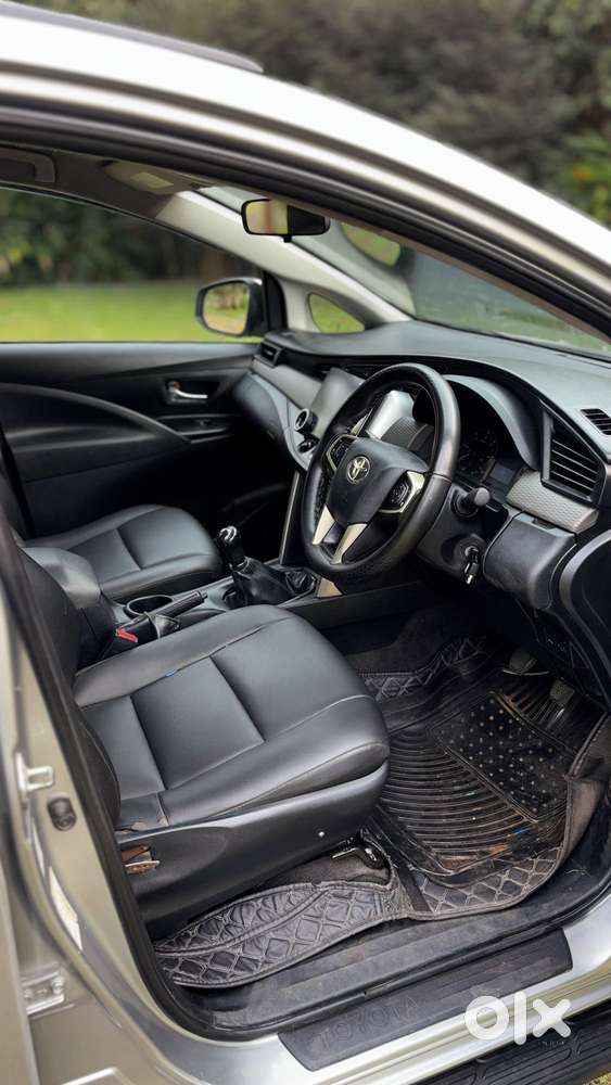 Toyota Innova Crysta 2.4 G Mt, 2017, Diesel