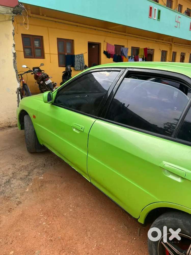 Mitsubishi Lancer 2002