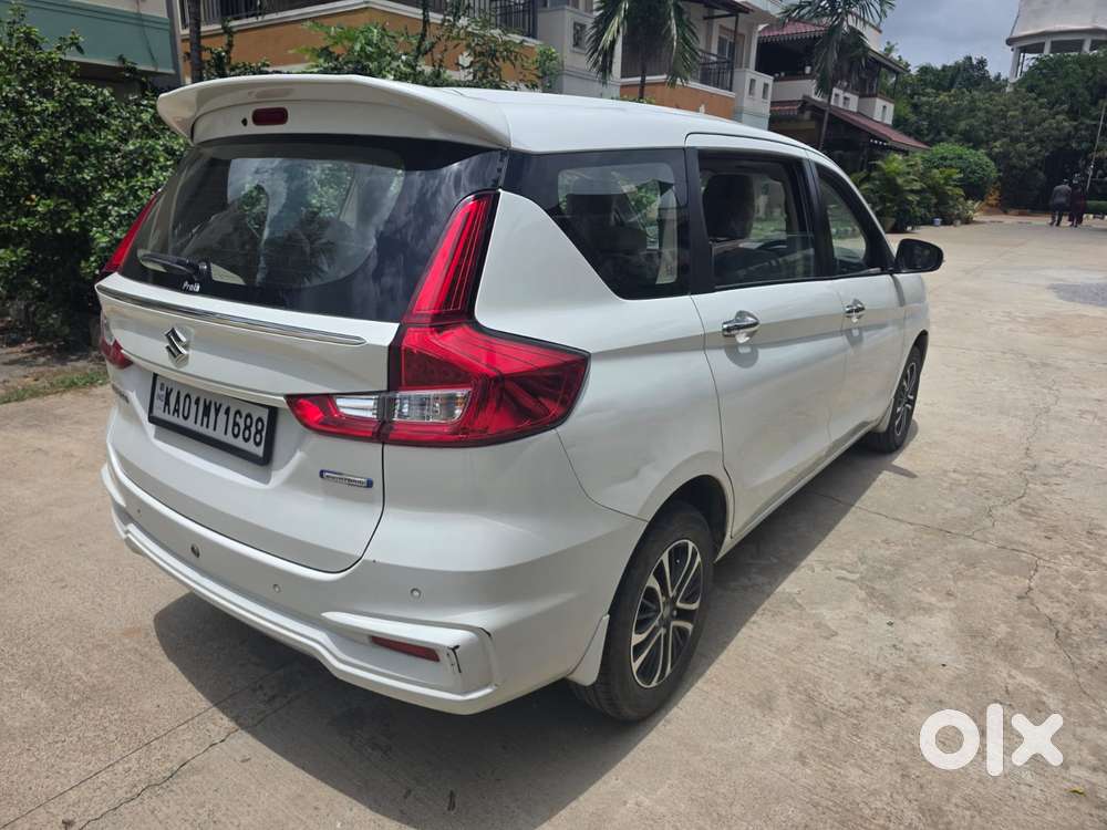 Maruti Suzuki Ertiga 1.5 Zxi Plus Shvs, 2022, Petrol