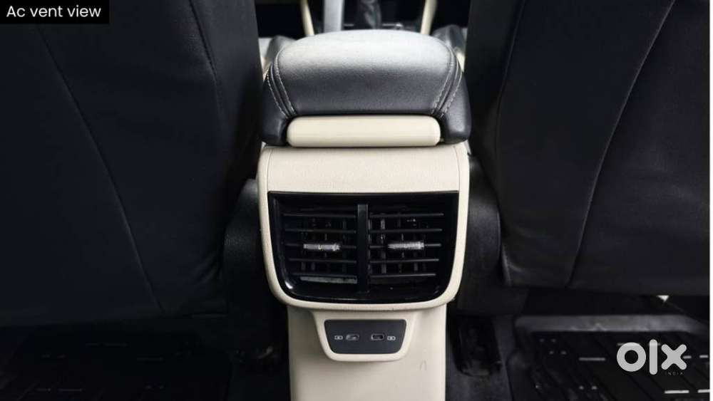 Skoda Slavia 1.0 Tsi Style At, 2022, Petrol