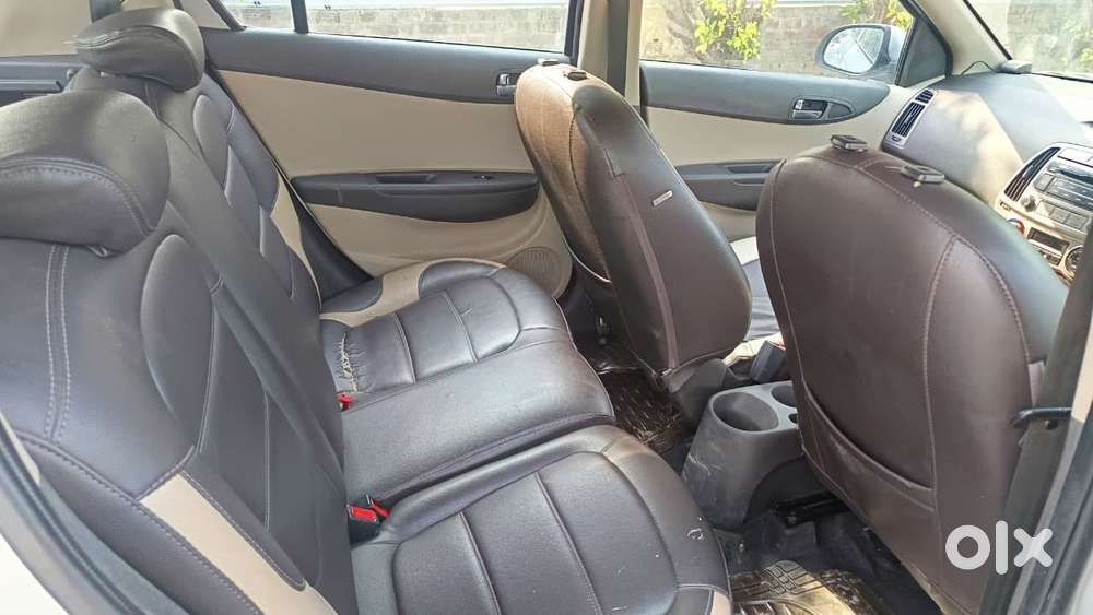 Hyundai I20 Sportz 1.4 Crdi 6 Speed Bs-iv, 2012, Diesel