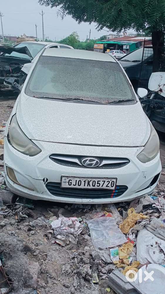 Hyundai Fluidic Verna 2011