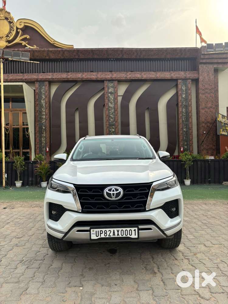 Toyota Fortuner 4x2 At 2.7 Petrol, 2025, Petrol