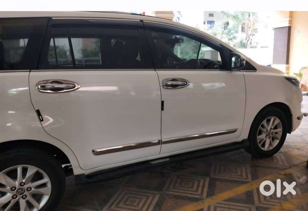 Toyota Innova Crysta 2.4 V 8 Str, 2019, Diesel