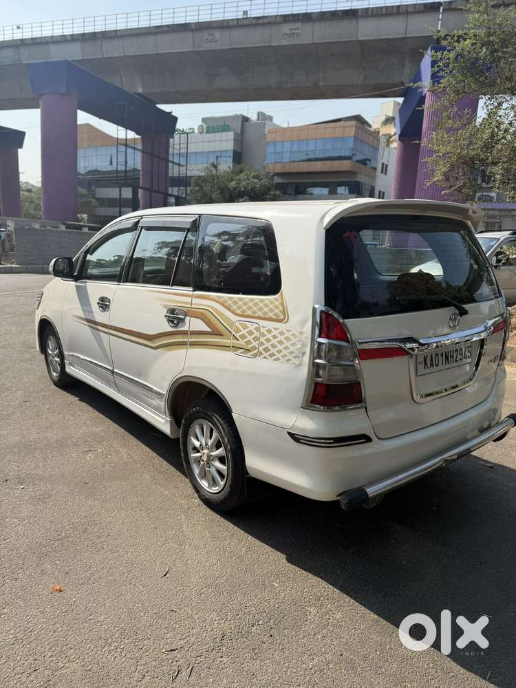 Toyota Innova 2.5 Z Diesel 7 Seater Bs Iv, 2014, Diesel