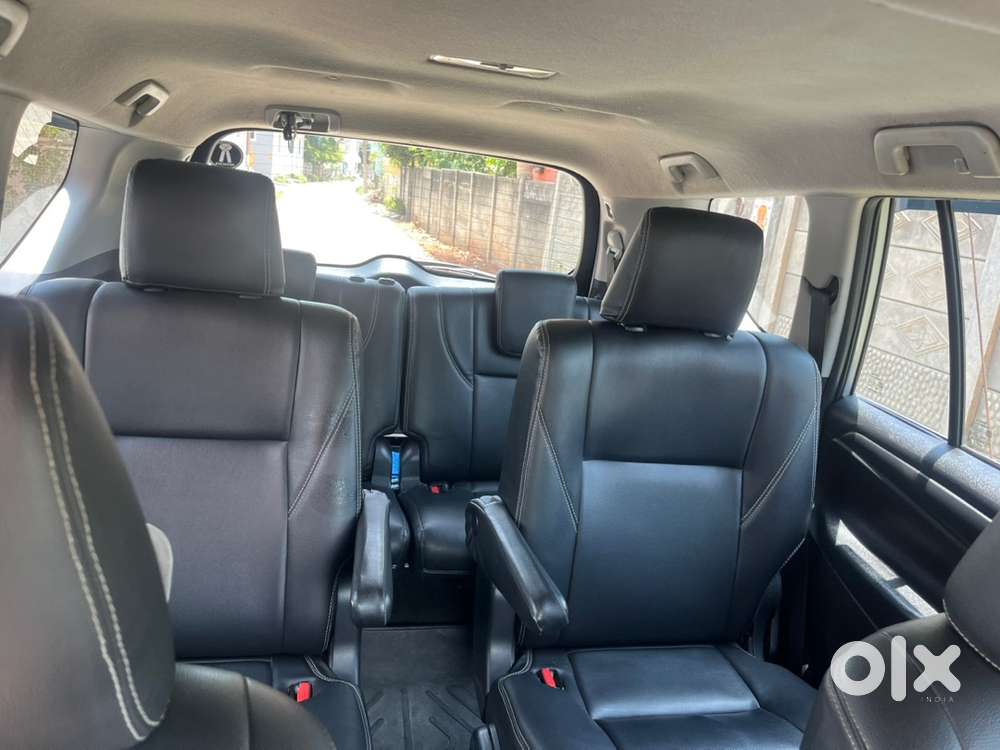 Toyota Innova Crysta G 2019