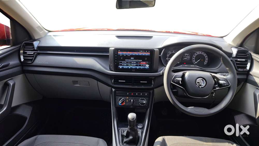 Skoda Kushaq Active 1.0 Tsi Mt, 2022, Petrol