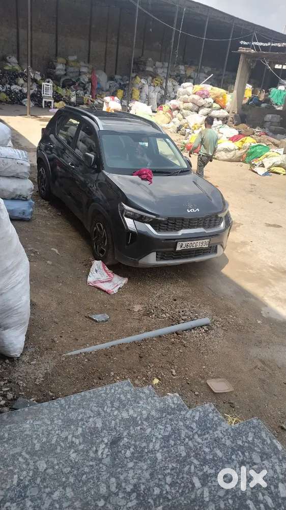 Kia Sonet 2025 Petrol 4000 Km Driven