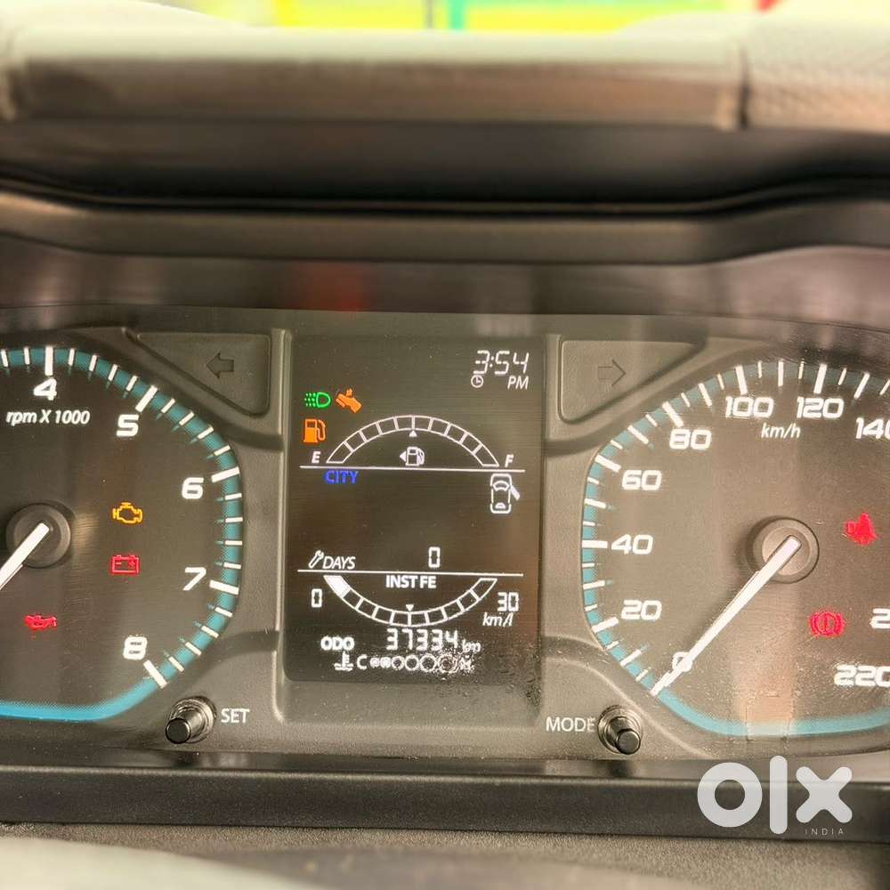 Tata Altroz Xz, 2022, Petrol