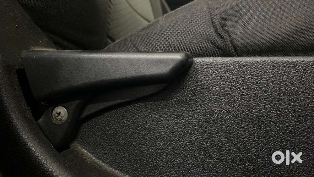 Tata Nexon 1.2 Revotron Xe, 2018, Petrol