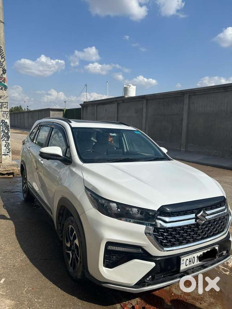 Maruti Suzuki Invicto 2024 Hybrids 47000 Km Driven