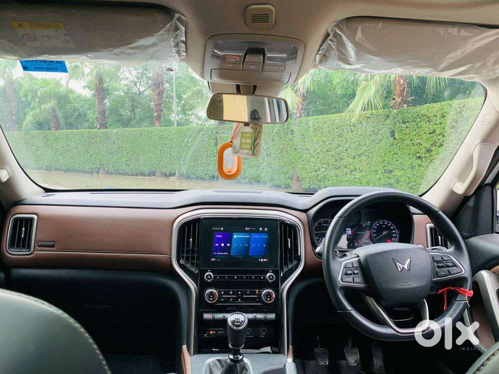 Mahindra Scorpio N Z8 Petrol Mt 7 Str, 2023, Petrol