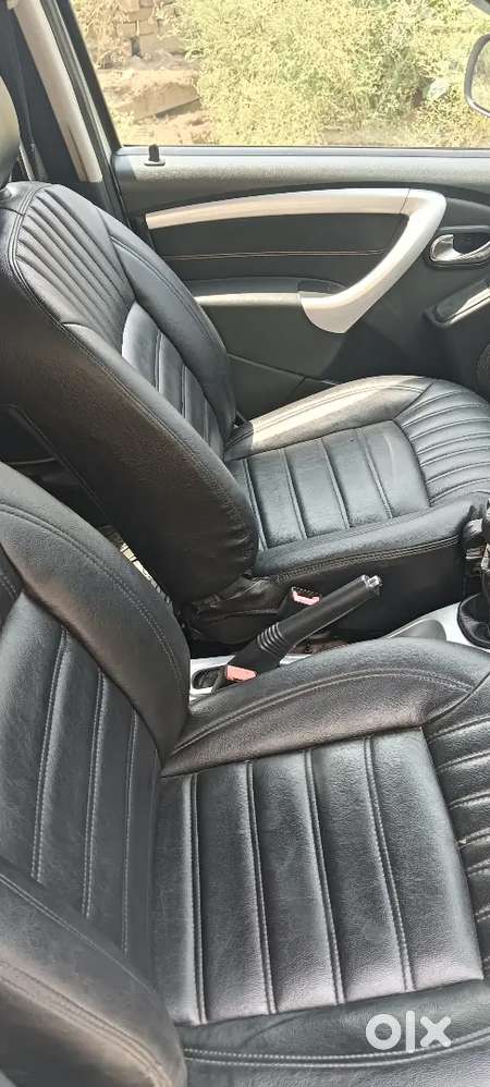 Excellent Condition No Any Work Required All Tyre New Amplifier Music.