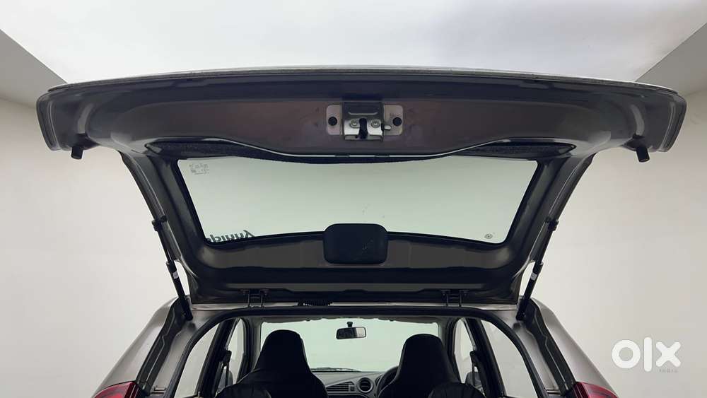 Datsun Redigo T Option, 2016, Petrol