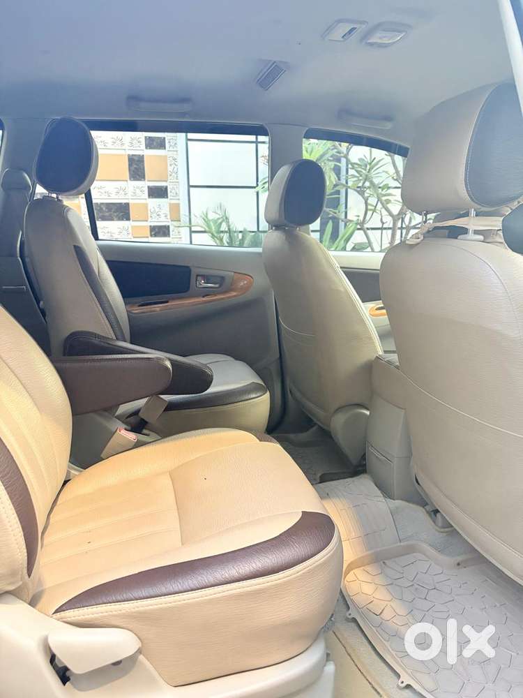 Toyota Innova 2.5 Ev Cs 7 Str Bsiv, 2011, Diesel