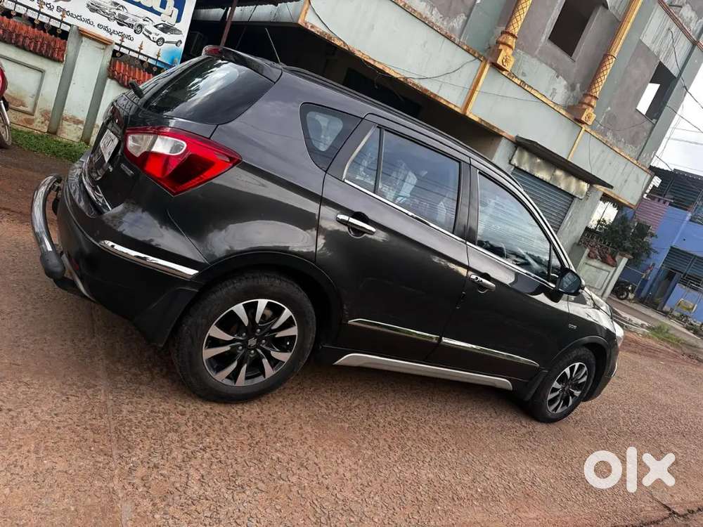 Maruti Suzuki S-cross 2018 Diesel Well Maintained