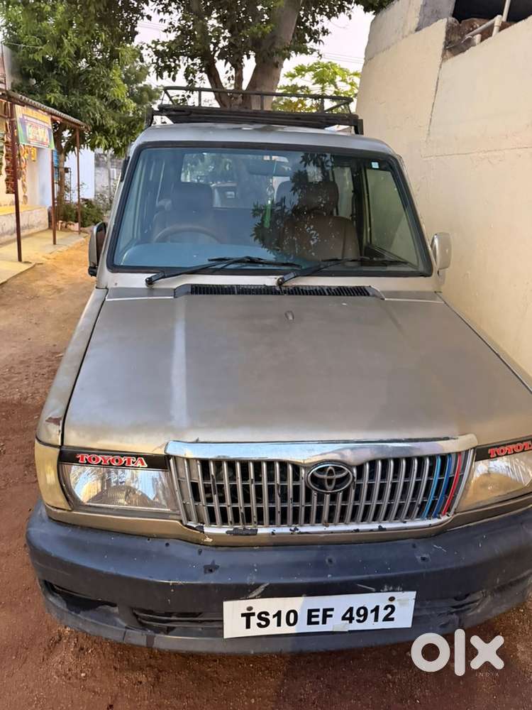 Toyota Qualis Diesel 2002 Car