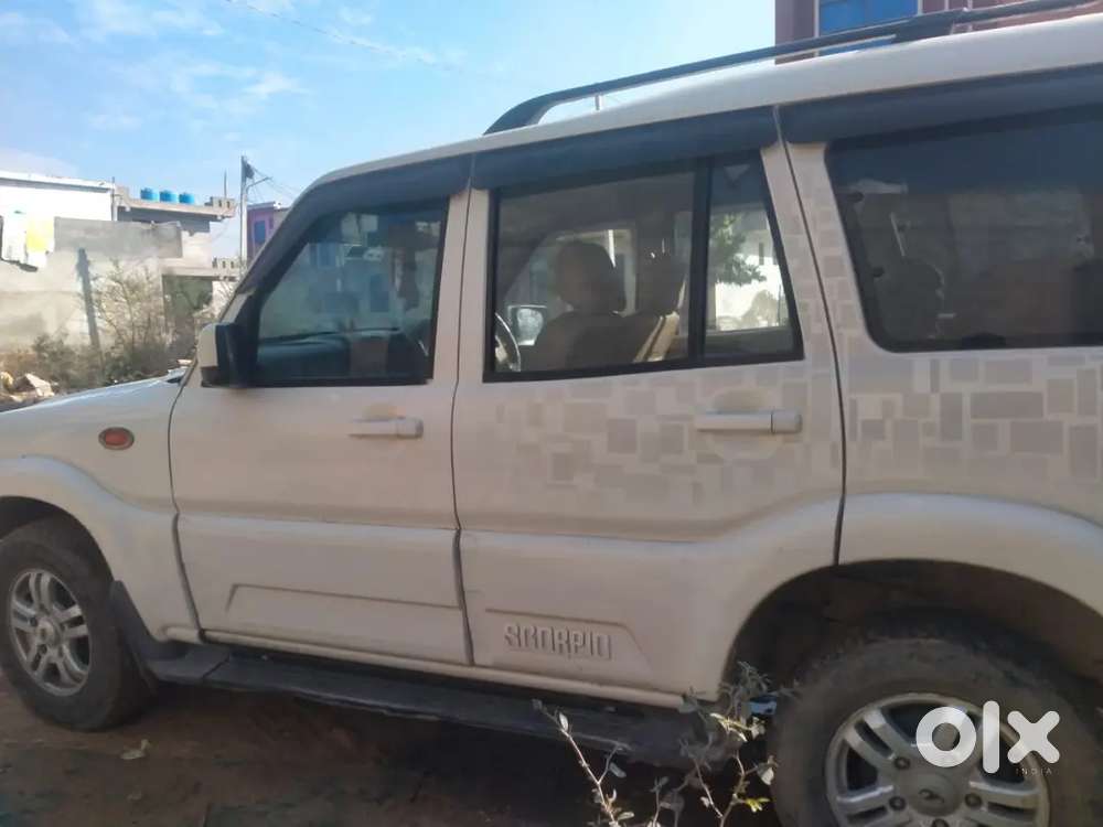 Mahindra Scorpio 2014 Diesel 15 Km Driven