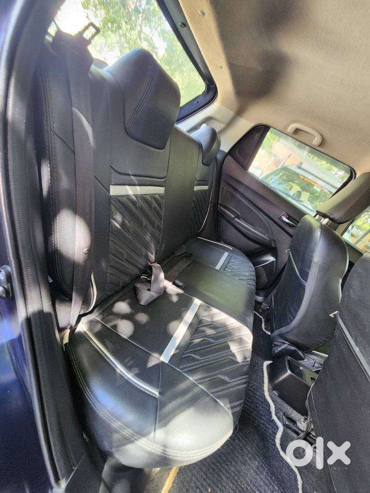Maruti Suzuki Swift Vxi + Manual, 2022, Petrol