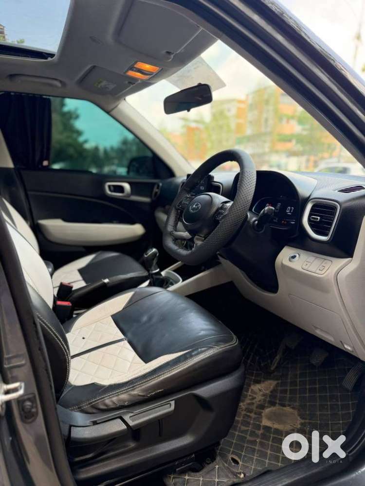 Hyundai Venue Sx (o) Mt 1.5 Diesel, 2022, Diesel