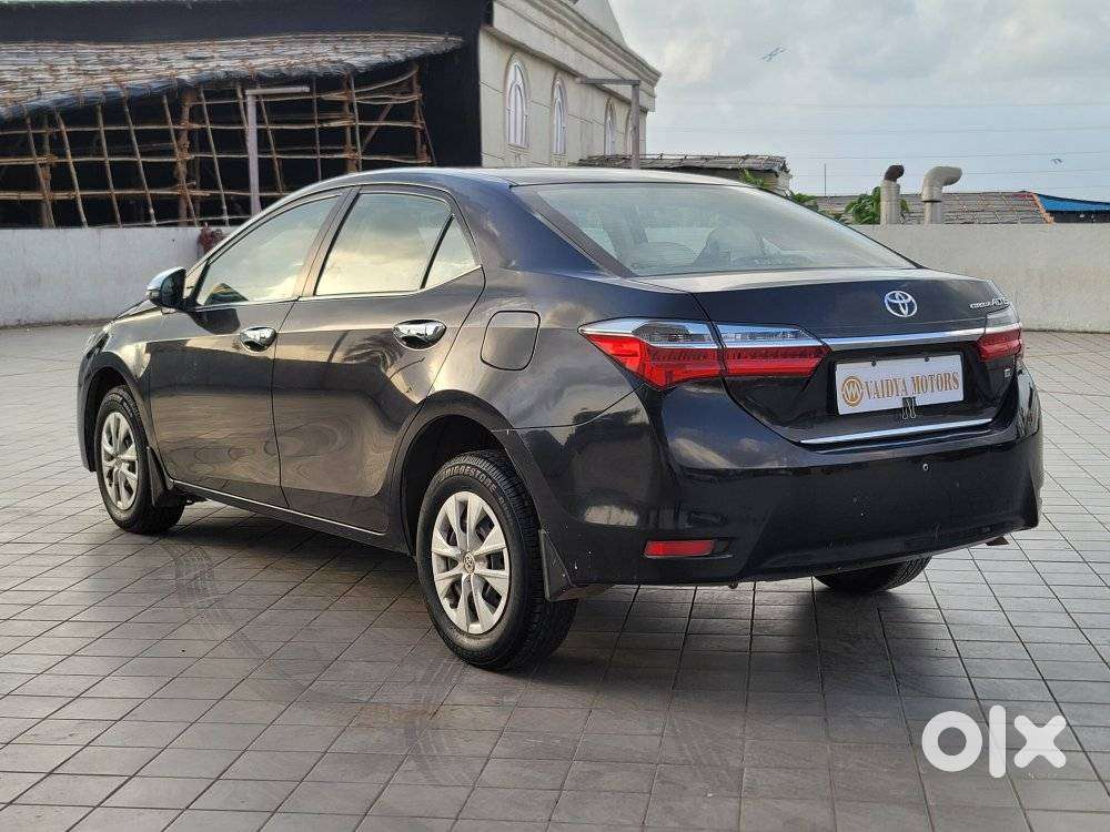 Toyota Corolla Altis 1.8 J, 2018, Petrol