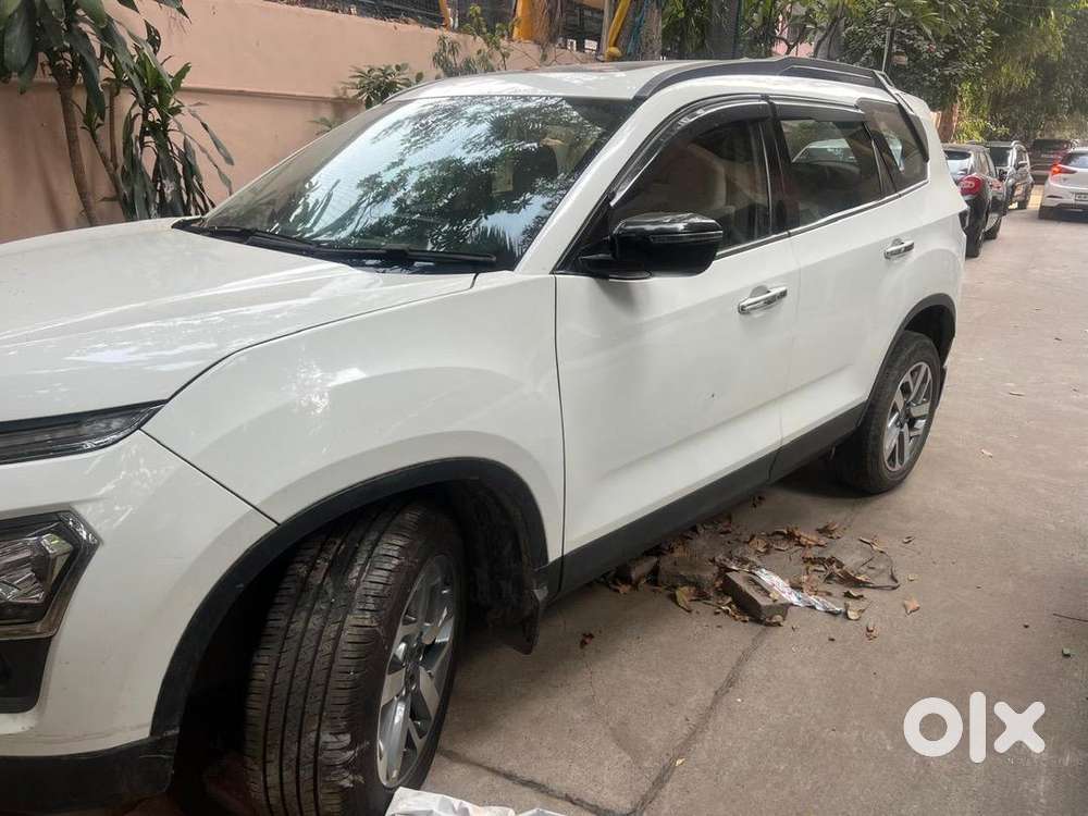 Tata Safari 2021 Top Model