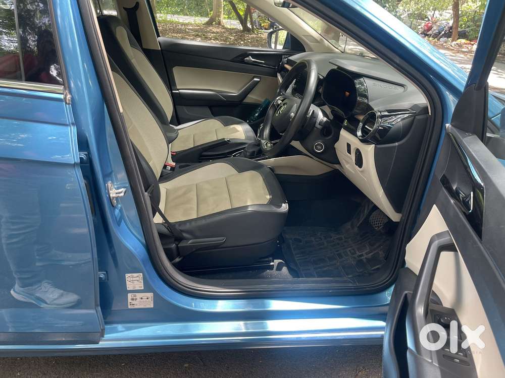 Skoda Slavia 1.0 Tsi Style At, 2023, Petrol