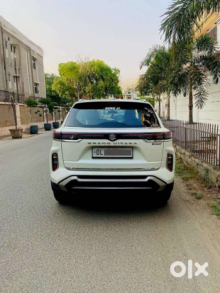 Maruti Suzuki Grand Vitara 1.5 Delta Smart Hybrid At, 2025, Petrol