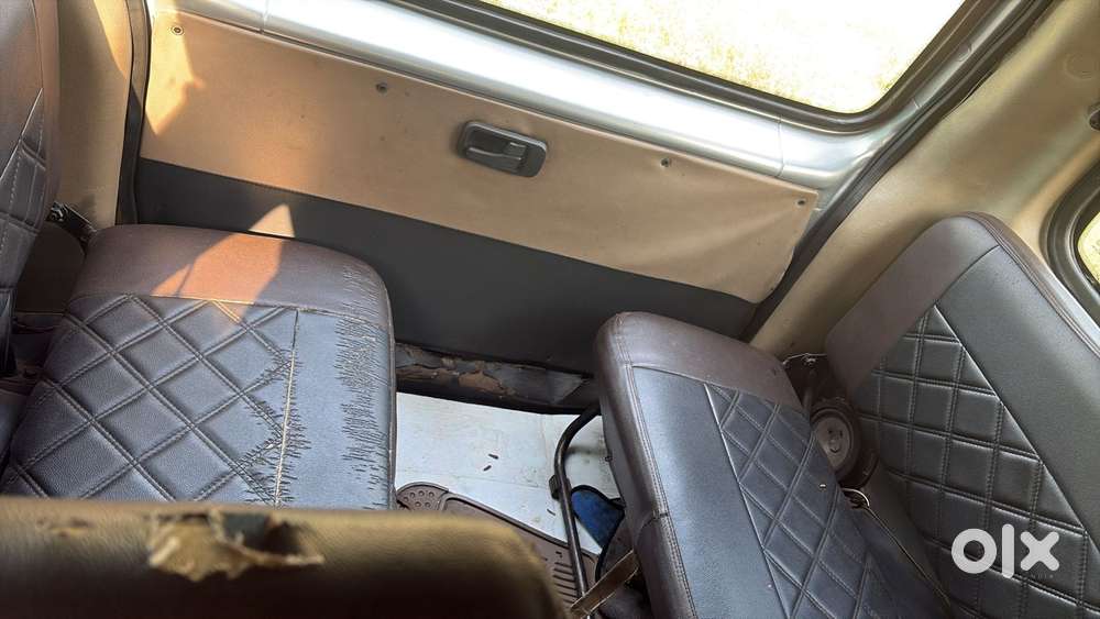 Chevrolet Tavera Lt 10 Seater Bsiii, 2016, Diesel