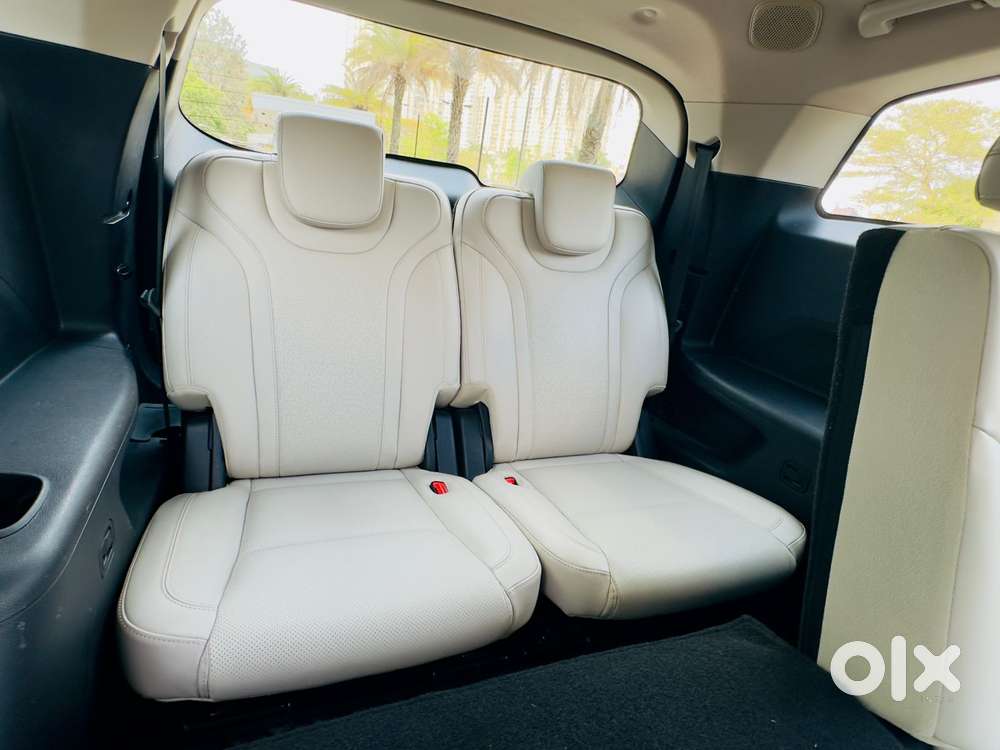 Mahindra Xuv700 2.0 Ax 7 Petrol At Luxury Pack Str, 2023, Petrol