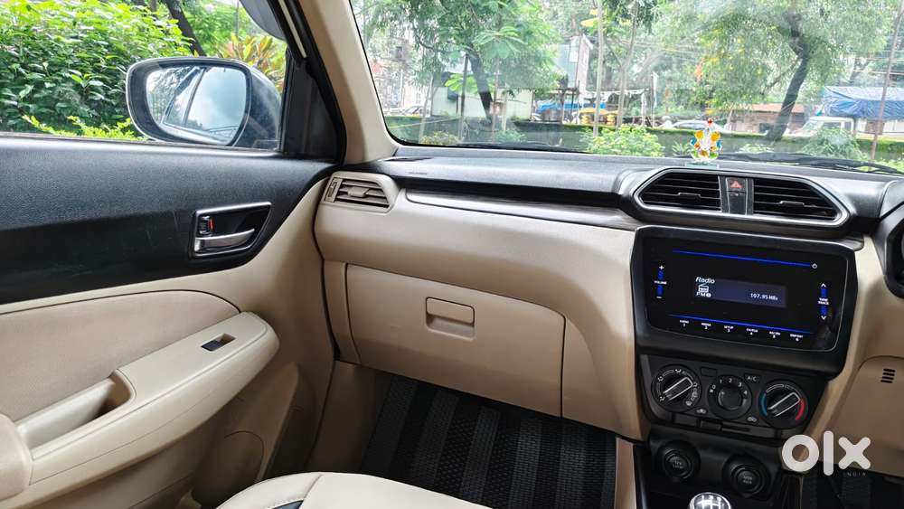 Maruti Suzuki Dzire 1.2 Vxi, 2022, Petrol