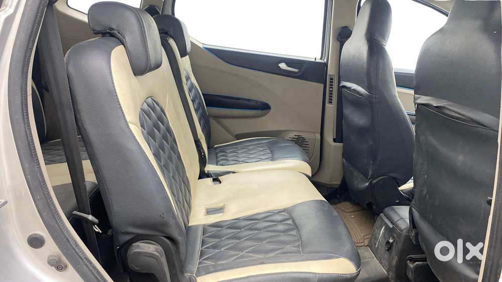 Renault Triber 1.0 Rxz Dual Tone, 2021, Petrol