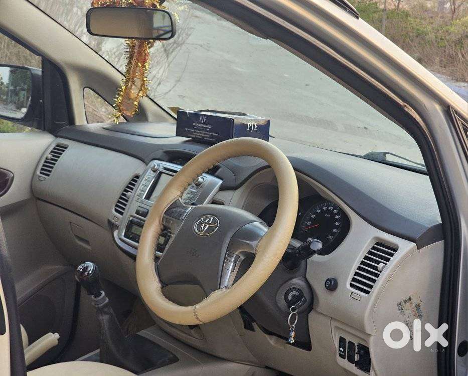 Toyota Innova 2.5 V 7 Str, 2013, Diesel