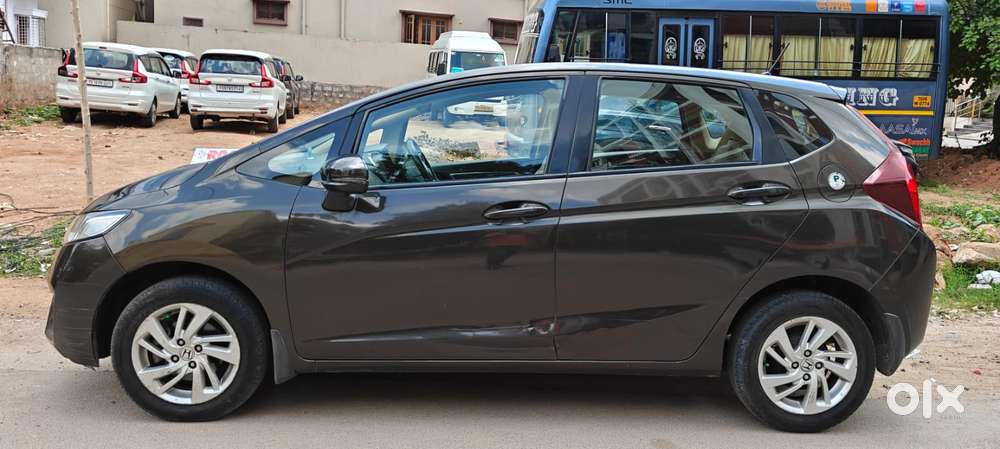 Honda Jazz V Cvt, 2016, Petrol