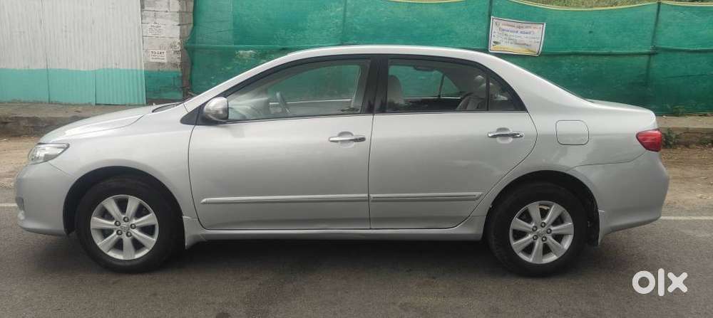 Toyota Corolla Altis G, 2010, Petrol