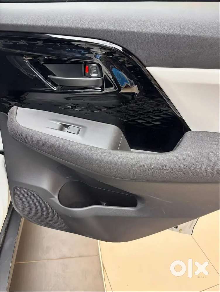 Maruti Suzuki Victoris 2026 Petrol 00 Km Driven