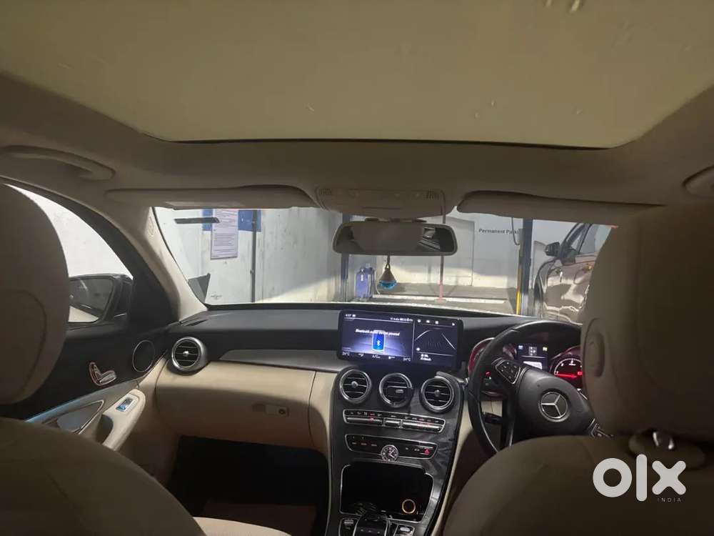 Showroom Condition Mercedes-benz C-220 Less Driven