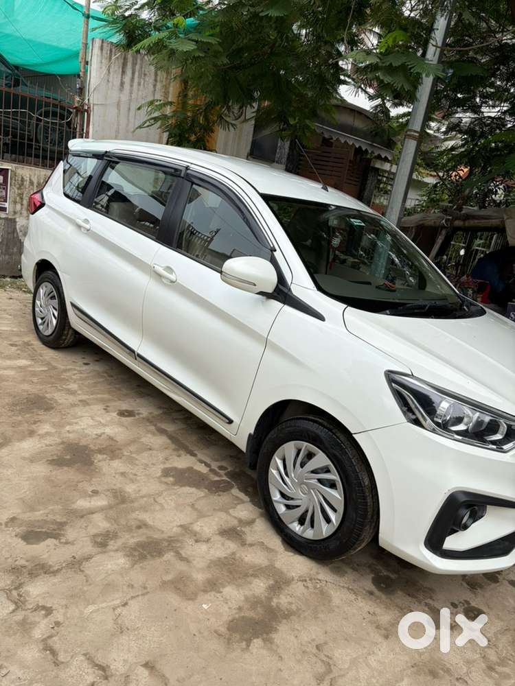 Maruti Suzuki Ertiga Vxi 2025 Hybrid