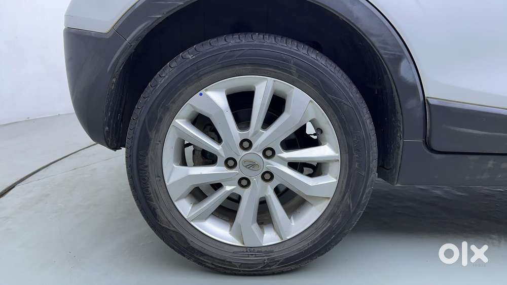 Mahindra Xuv300 W8, 2019, Petrol