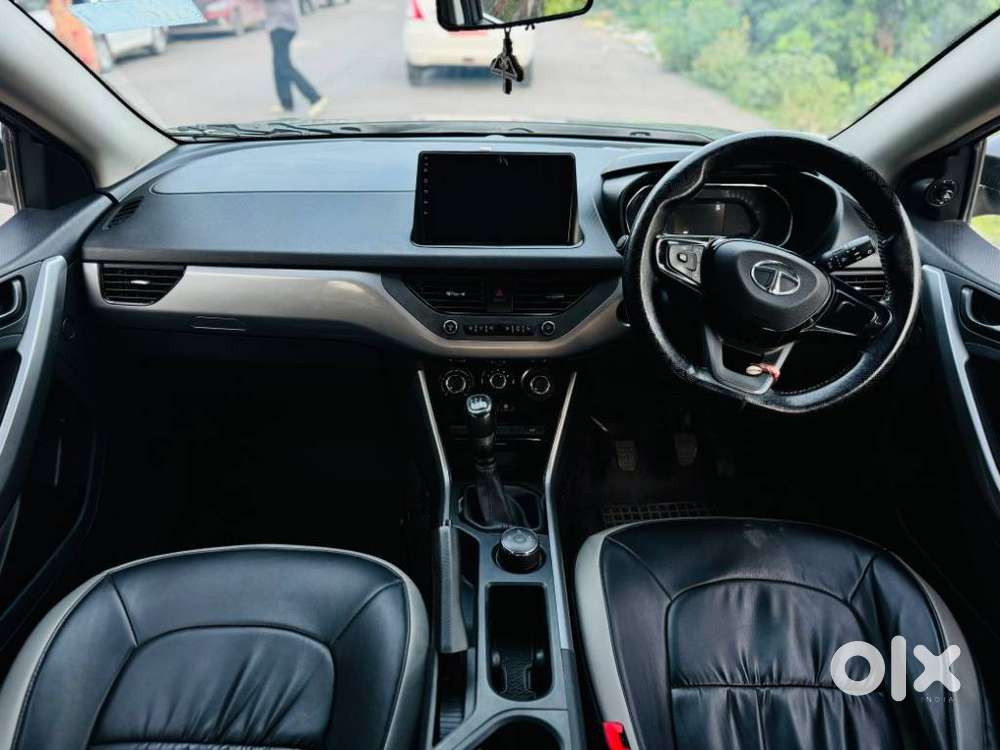 Tata Nexon, 2022, Petrol