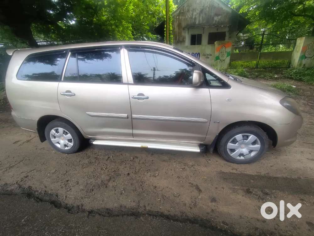 Toyota Innova 2.5 E 2006
