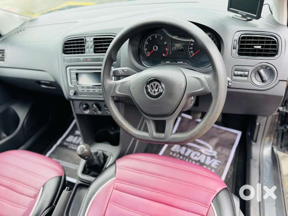 Volkswagen Polo Comfortline 2017 Year