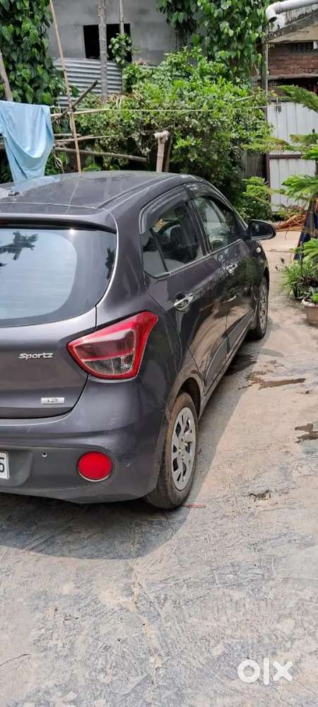 Hyundai Grand I10 2017 Petrol Well Maintained