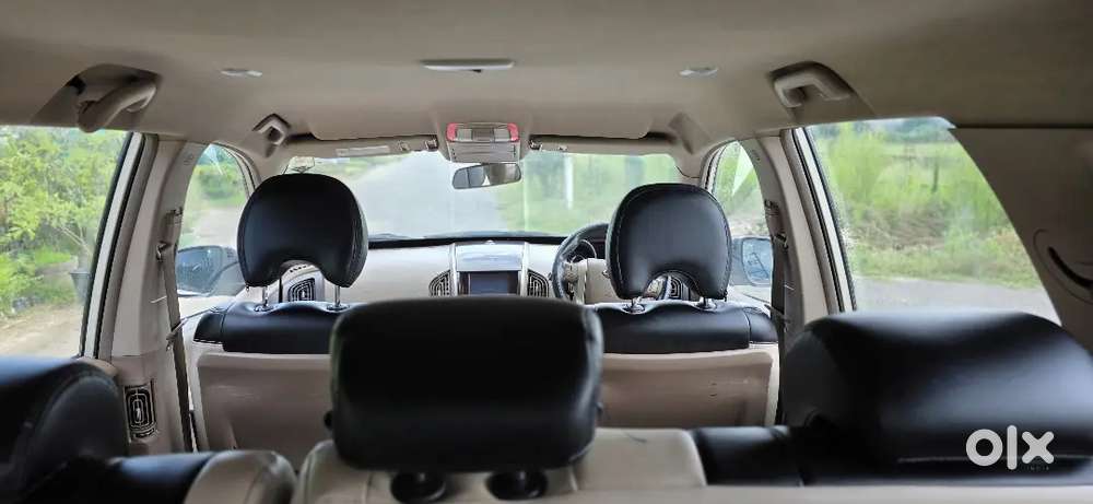 Mahindra Xuv500 2015