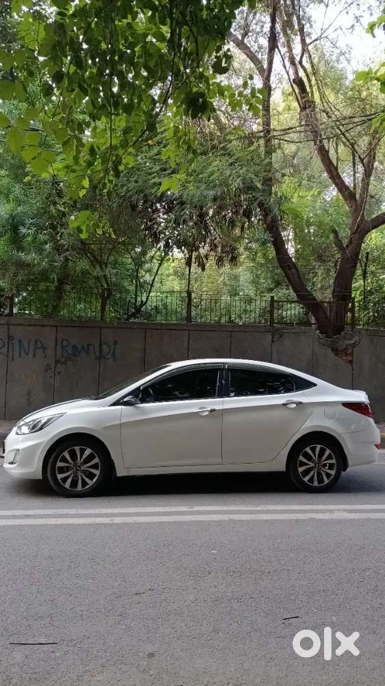 Hyundai Verna 1.6 Sx 2014, Pure Petrol Engine Good Suspension Shockers