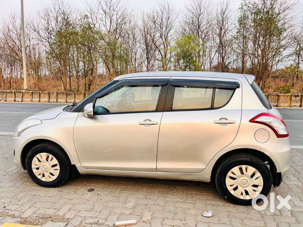 Maruti Suzuki Swift Vxi + Manual, 2012, Petrol
