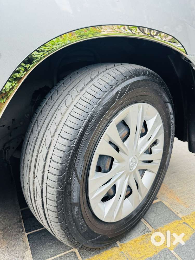 Toyota Innova 2.5 Gx (diesel) 7 Seater Bs Iv, 2015, Diesel