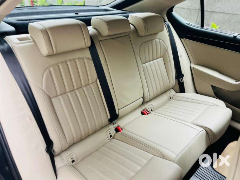 Skoda Superb 2.0 Tsi At L&k, 2022, Petrol