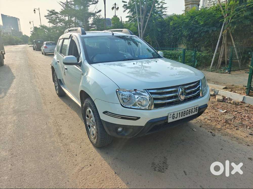 Renault Duster Rxl Petrol Top Model [2013]